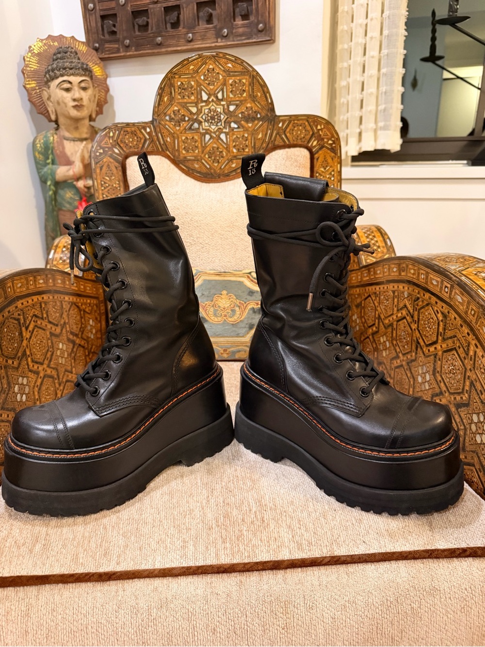 R13 Black Medium Jump Boot - Picture 2 of 3
